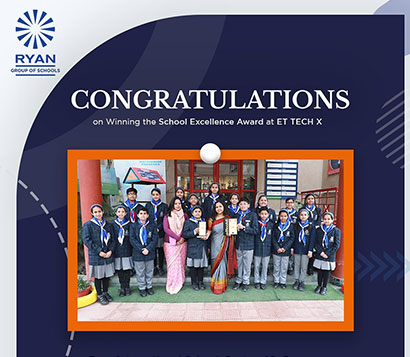 School Excellence Award at ET TECH X.